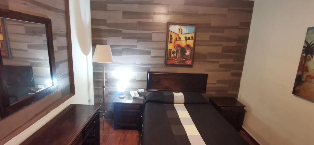 Hotel La Posta 몬클로바 외부 사진